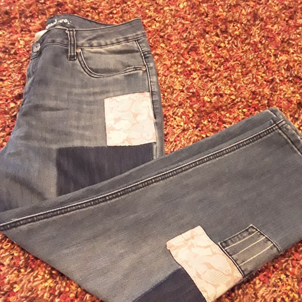 Unique Indigo & Thread Co. Crop Patch Jeans - Picture 7 of 7